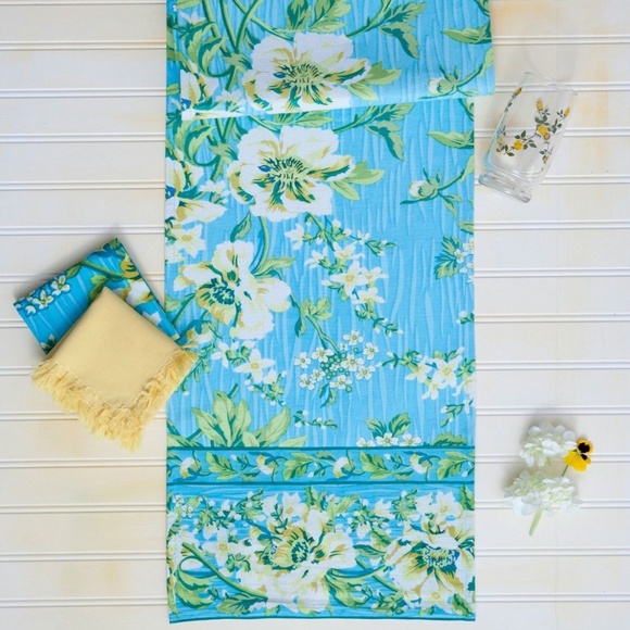 April Cornell Other - April Cornell Table Runner Water Lily NWT